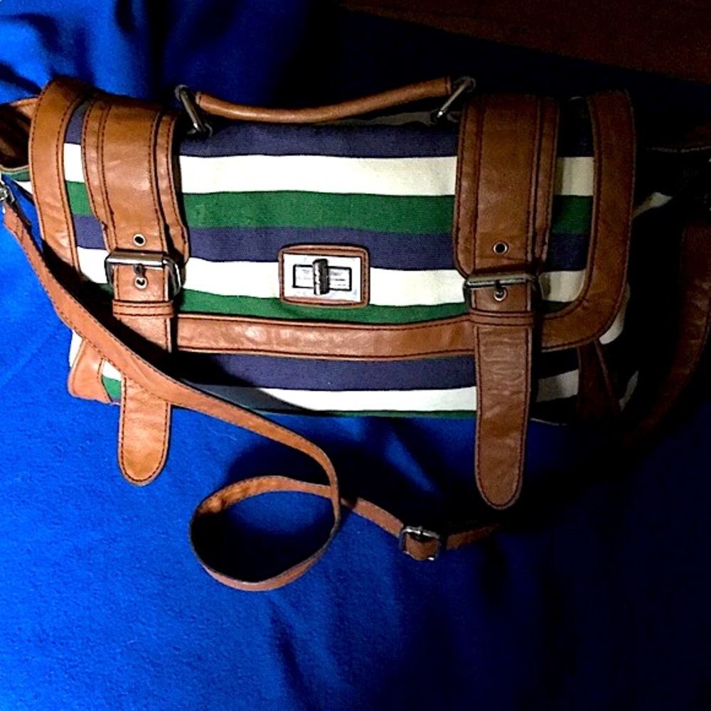 ALDO CROSSBODY/MESSENGER Colors: 🔵⚪️🟢